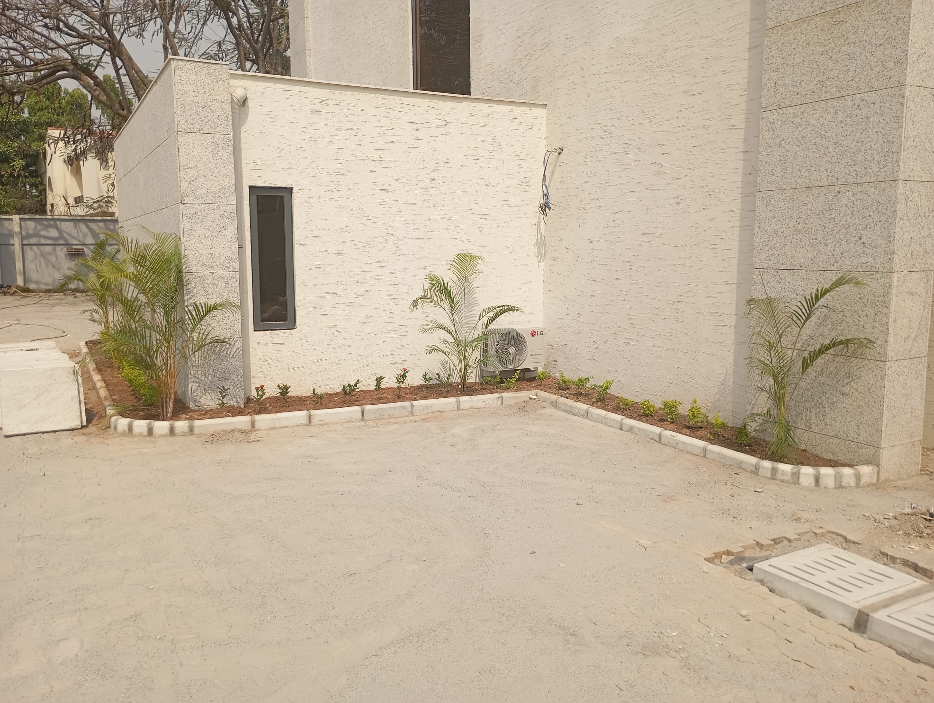 Office Renovation & Completion thumbnail 7
